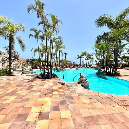 Stunning Views Beside The Beach, Aptartment With Pool דירה לוס ריאלחוס
